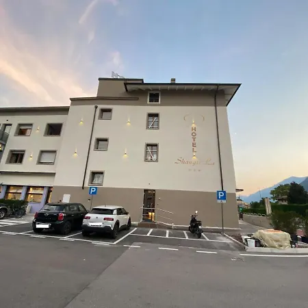 Hotel Shangri-la
